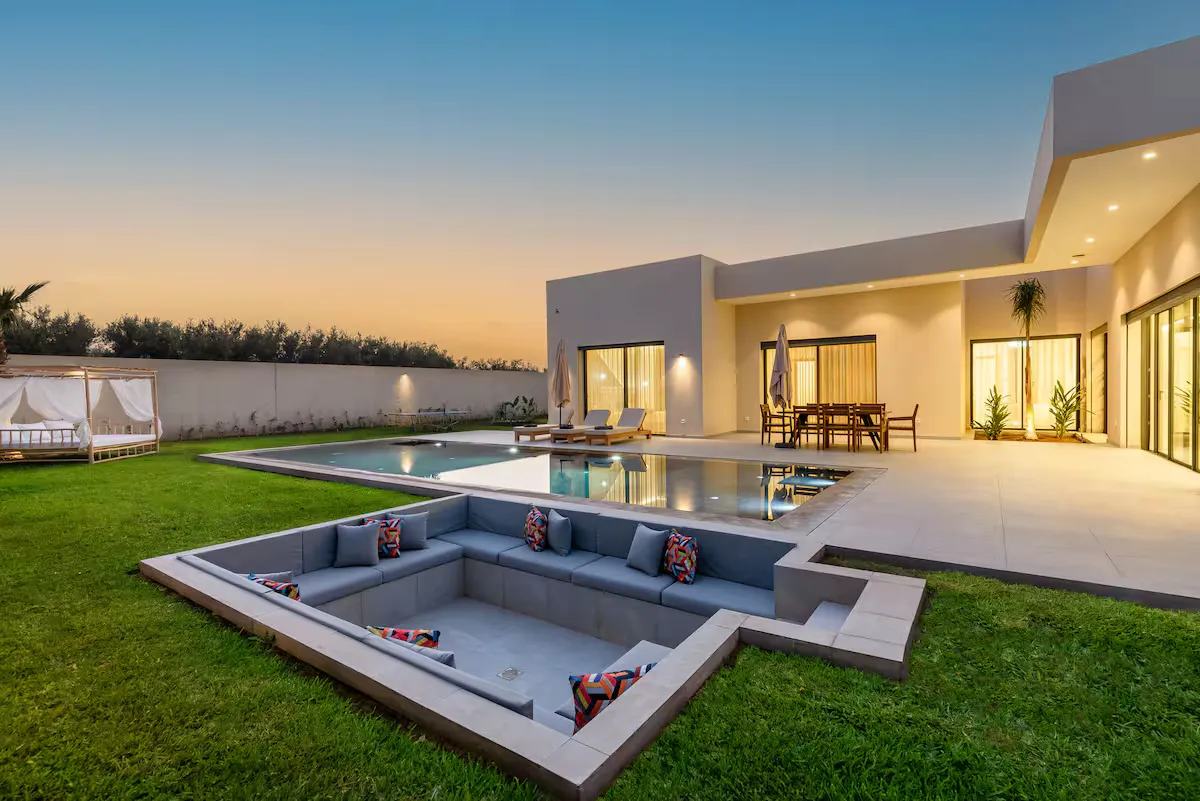 Villa Milabel - Evening View of Luxury Villa in Marrakech
