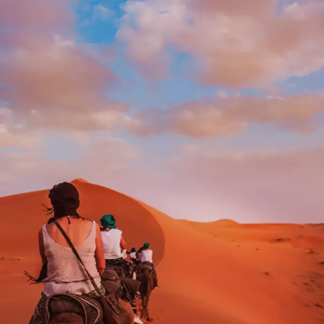 Expérience dans le désert marocain lors d’un séjour au Maroc
